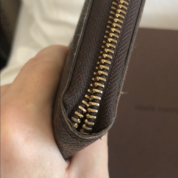 LOUIS VUITTON CLASSIC ZIPPY WALLET SOLD OUT - Picture 12 of 14
